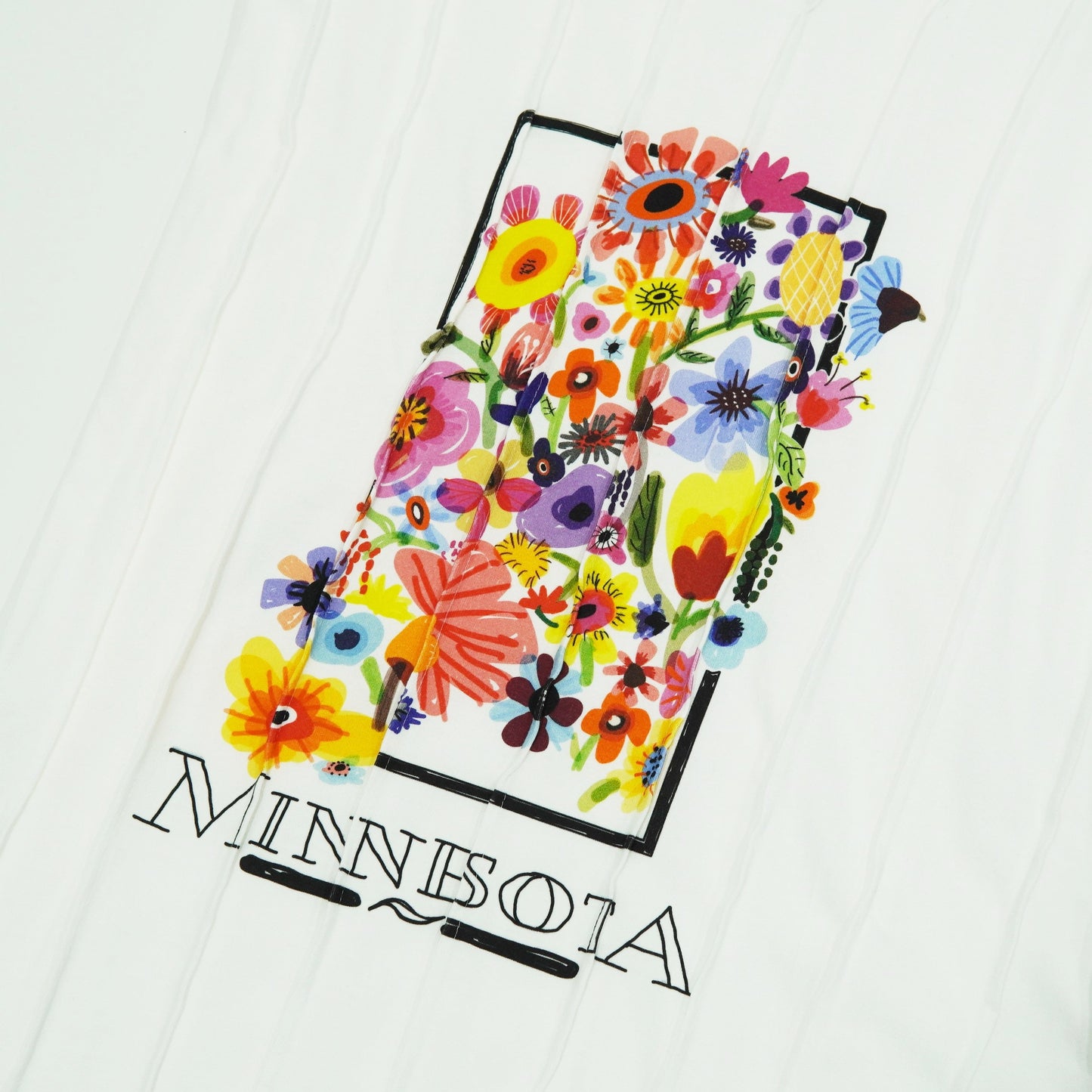 NON TOKYO / PIN-TUCK SOUVENIR T-SHIRT (MINNESOTA/WHITE) / 〈ノントーキョー〉ピンタックカレッジTシャツ (ホワイト)